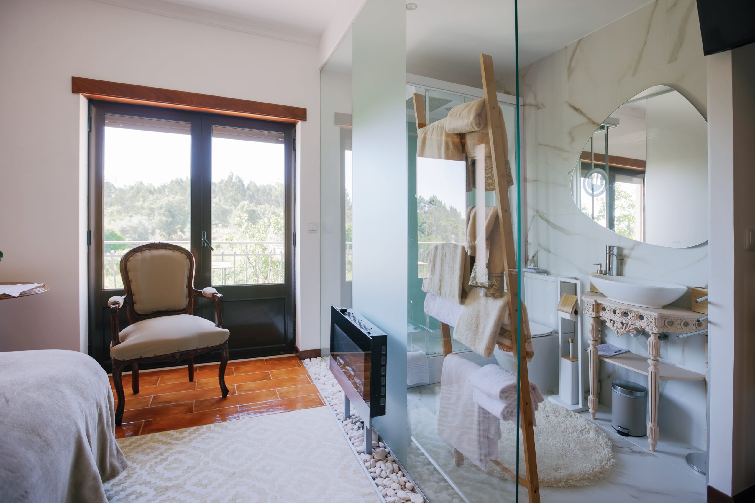 Onde o conforto encontra o bem-estar: chuveiro e hidromassagem na mesma experiência